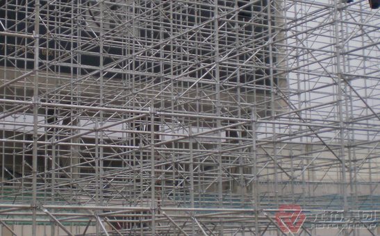 雷壓架扣件，雷亞架特點