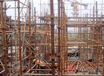 外墻鋼管架腳手架多少錢一副？