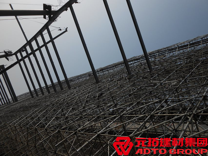 盤扣型腳手架的特點(diǎn)有哪些？盤扣型腳手架結(jié)實(shí)耐用 安全性好